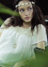 zara taylor peace pendant and chain