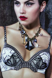 Solitaire bra